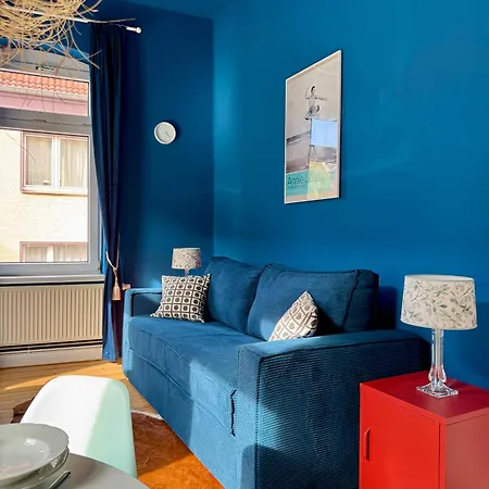 Cls Grosse Altbau Fuer 4 Personen Mit Xxl Dusche, Neues Bad, Dielen, Schlafsofa 160x200 Mit 20cm Matratze, Smart Tv & Schnellem Wlan In Ost, Nespresso Maschine Inklusive Kapseln, Naehe Hawk, Uni, Bosch, Ostbahnhof, A7 Apartament